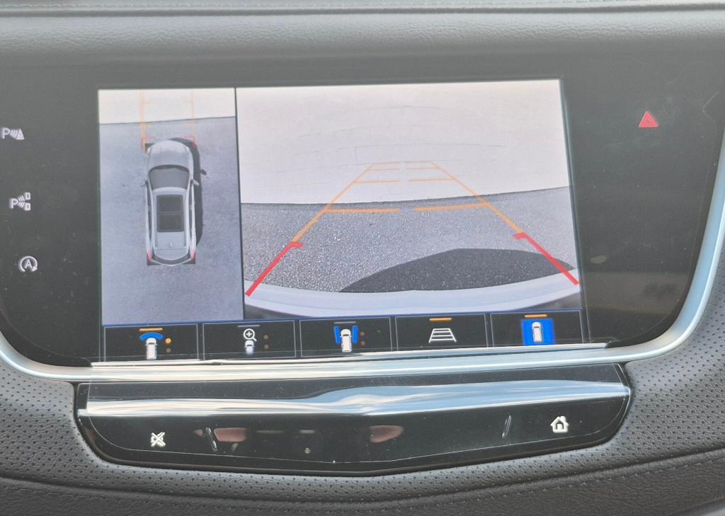 new 2025 Cadillac XT5 car, priced at $60,530