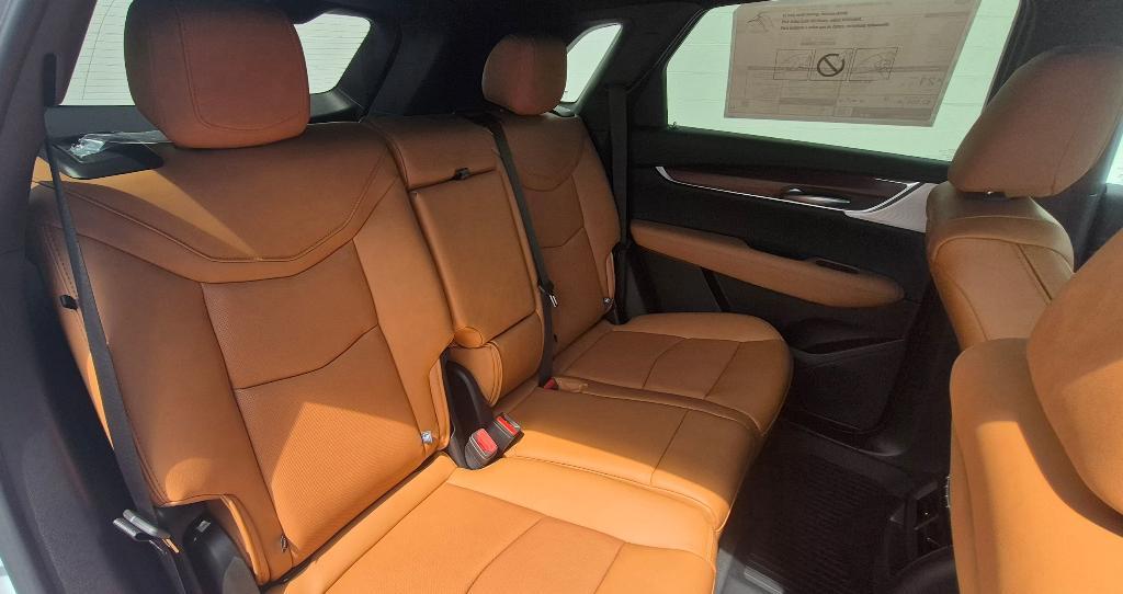 new 2025 Cadillac XT5 car, priced at $60,530