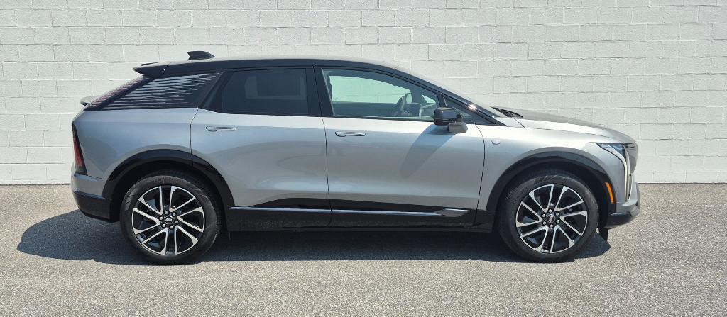 new 2025 Cadillac OPTIQ car, priced at $56,680