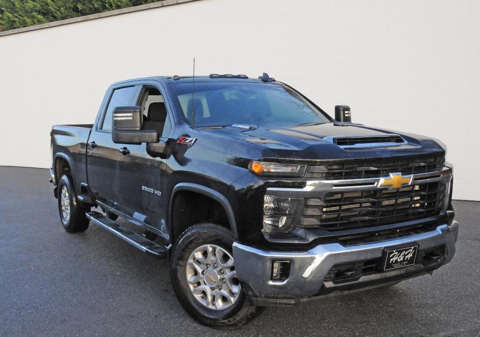 used 2024 Chevrolet Silverado 2500 car, priced at $63,991