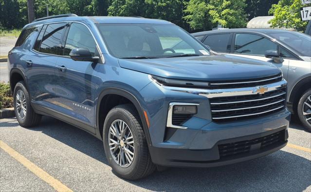 new 2025 Chevrolet Traverse car, priced at $45,395