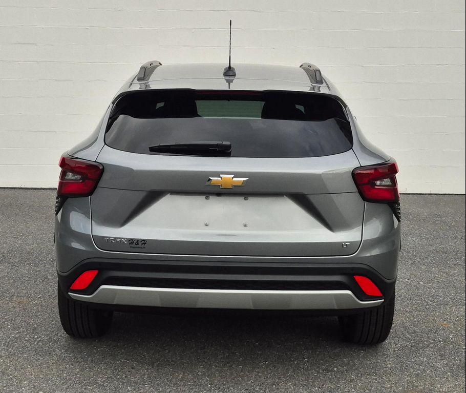 new 2025 Chevrolet Trax car, priced at $25,485