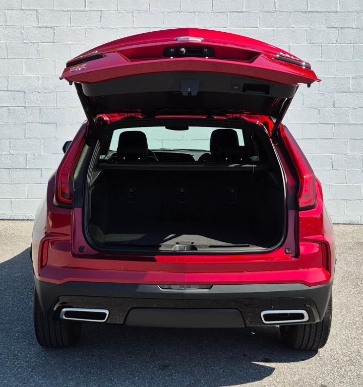 new 2025 Cadillac XT4 car, priced at $47,615