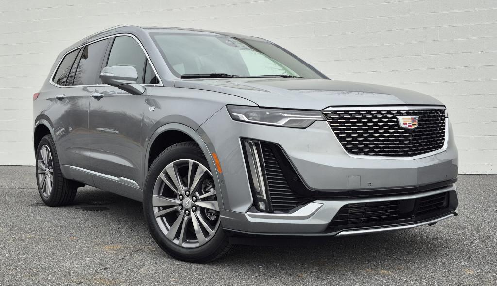 new 2025 Cadillac XT6 car, priced at $61,905