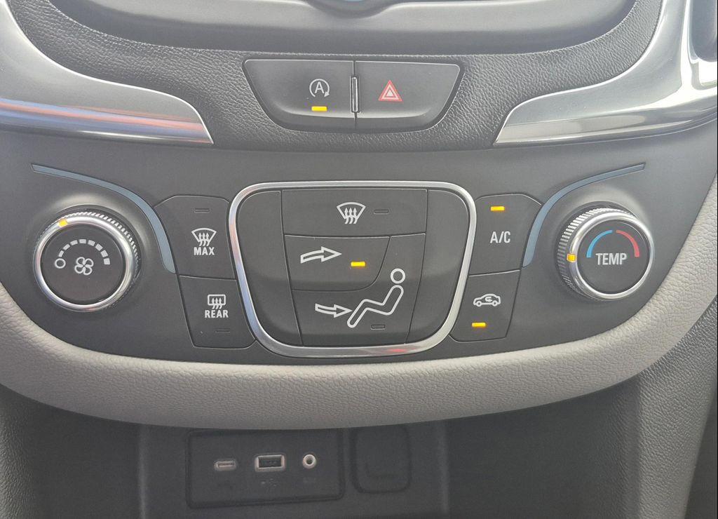 used 2022 Chevrolet Equinox car, priced at $18,250