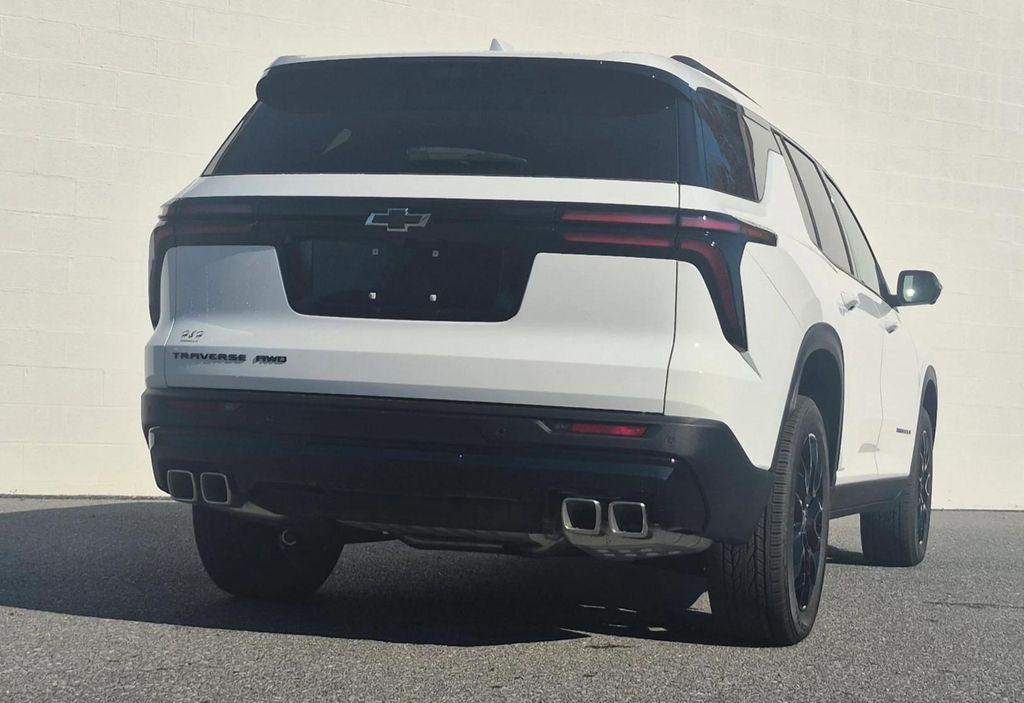 new 2026 Chevrolet Traverse car, priced at $49,670