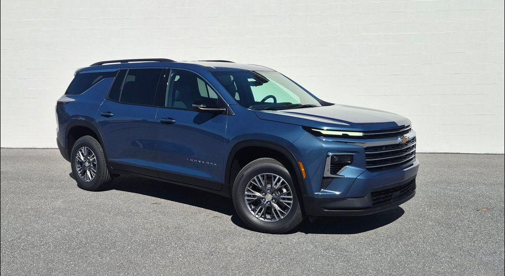new 2026 Chevrolet Traverse car, priced at $46,960