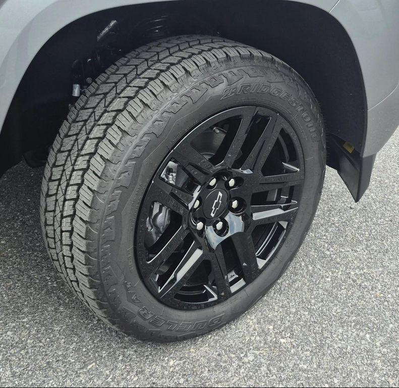 new 2025 Chevrolet Colorado car, priced at $48,350