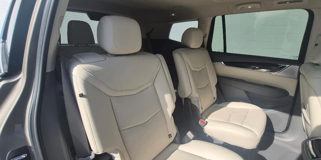 used 2023 Cadillac XT6 car, priced at $42,900