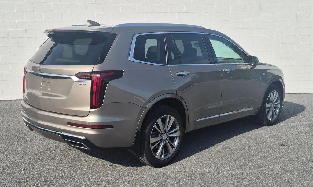 used 2023 Cadillac XT6 car, priced at $40,940