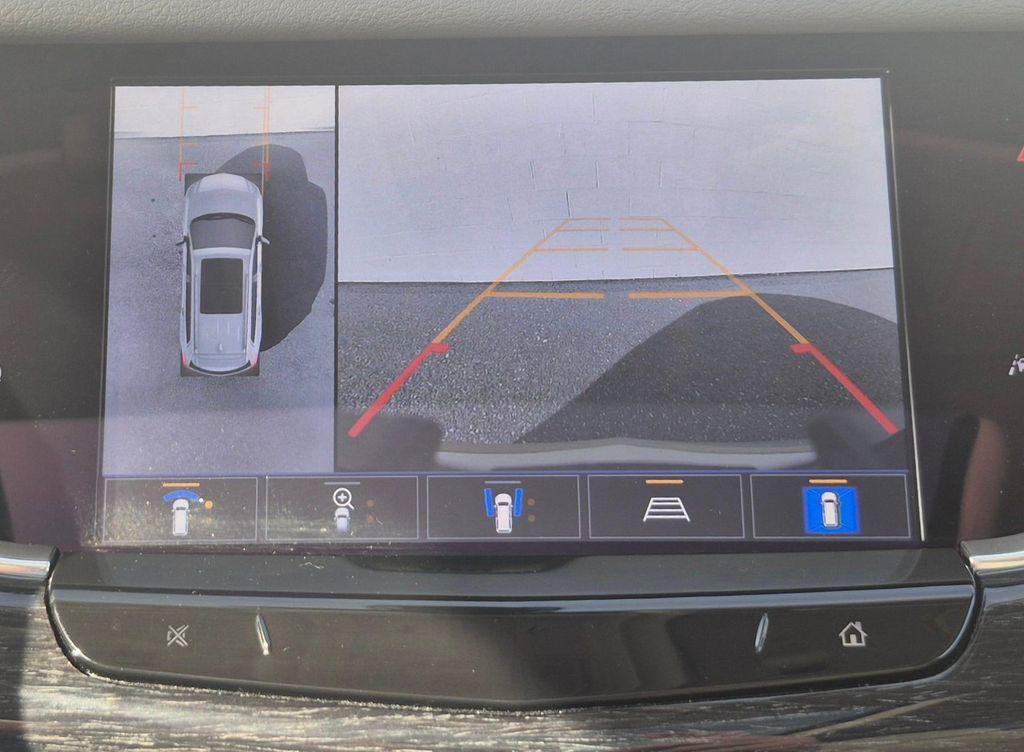 used 2023 Cadillac XT6 car, priced at $40,940