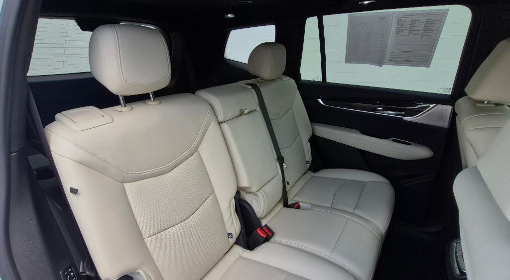 used 2023 Cadillac XT6 car, priced at $45,991