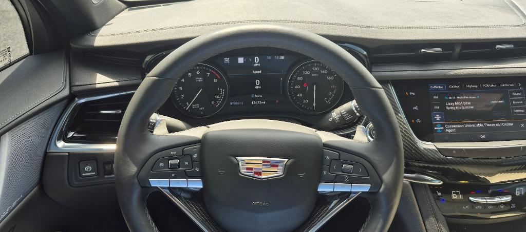 used 2023 Cadillac XT6 car, priced at $45,991