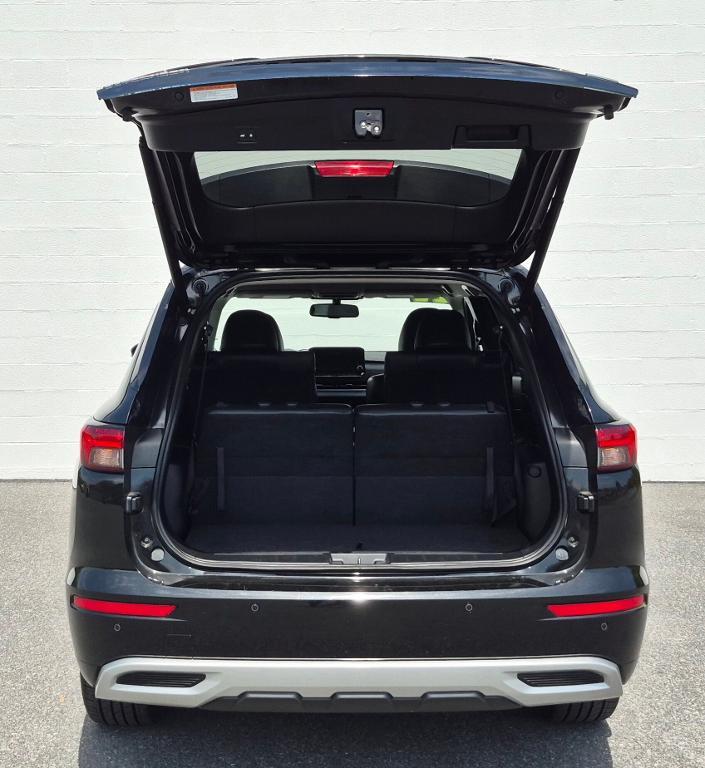 used 2022 Mitsubishi Outlander car, priced at $22,500