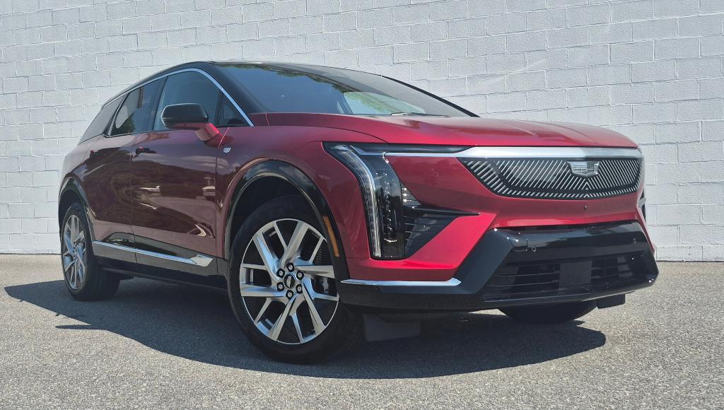 new 2025 Cadillac OPTIQ car, priced at $57,105