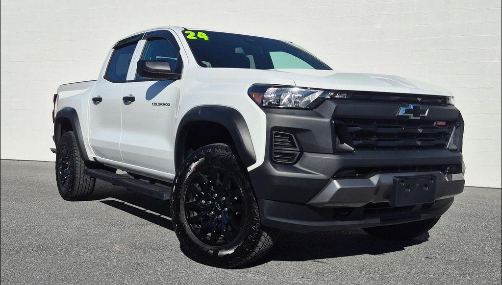 used 2024 Chevrolet Colorado car