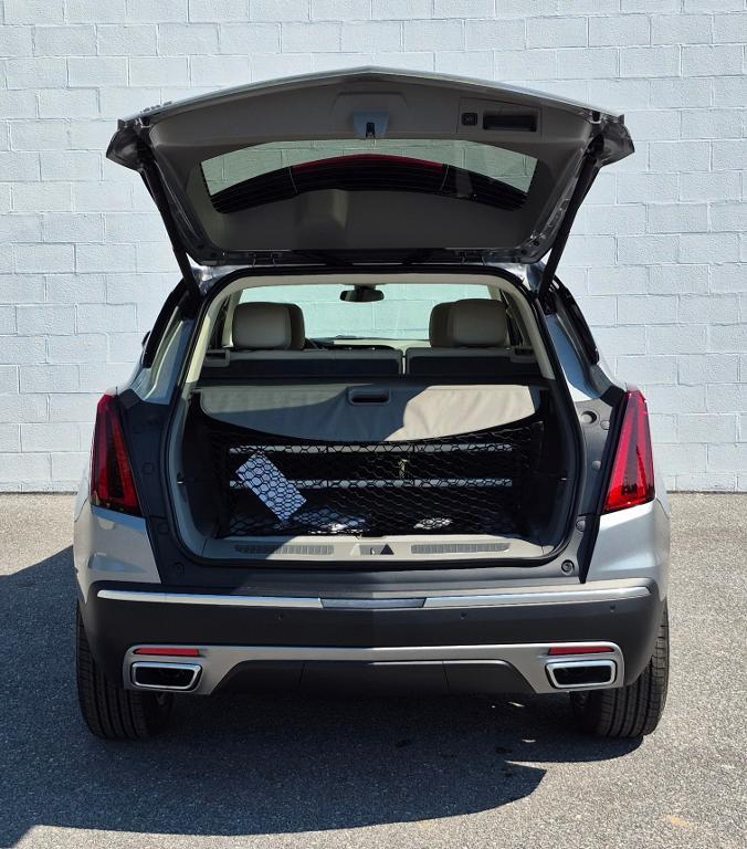 new 2025 Cadillac XT5 car, priced at $54,305