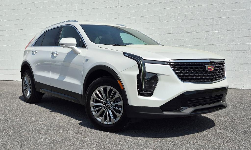 new 2025 Cadillac XT4 car, priced at $48,065