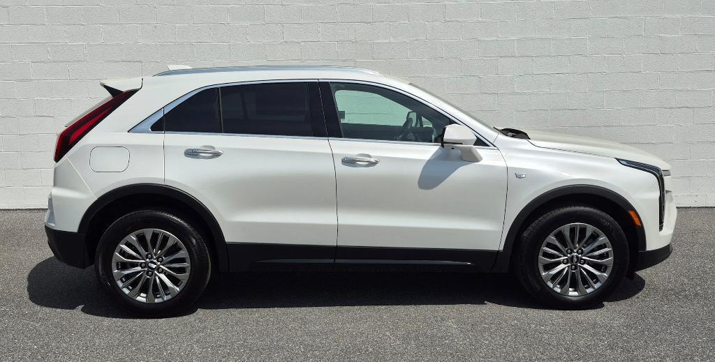 new 2025 Cadillac XT4 car, priced at $48,065