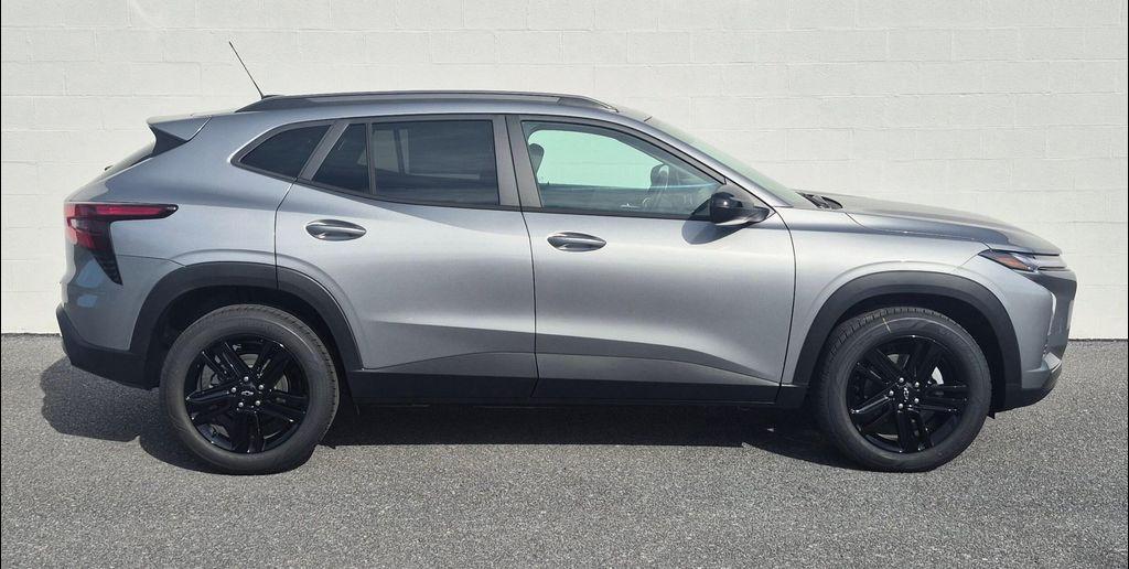 new 2026 Chevrolet Trax car, priced at $28,425