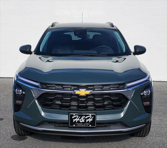 new 2025 Chevrolet Trax car, priced at $25,025