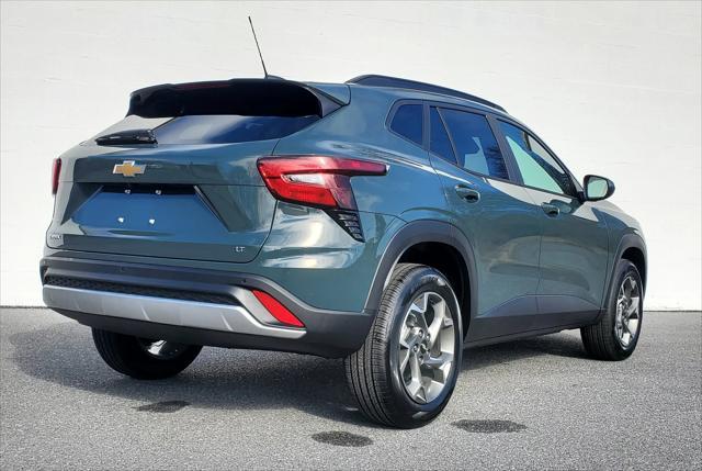 new 2025 Chevrolet Trax car, priced at $25,025