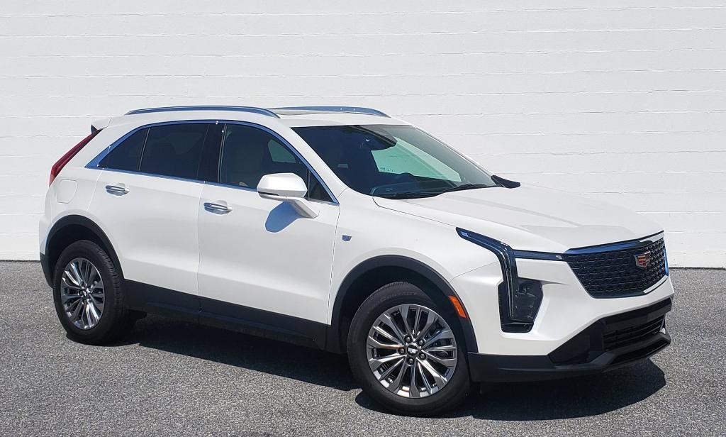 new 2024 Cadillac XT4 car, priced at $46,600