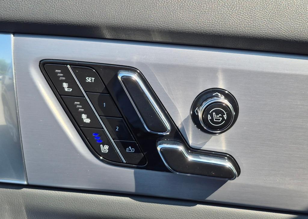 new 2026 Cadillac VISTIQ car, priced at $79,905