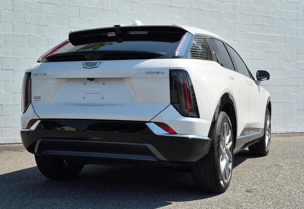 new 2025 Cadillac OPTIQ car, priced at $58,205