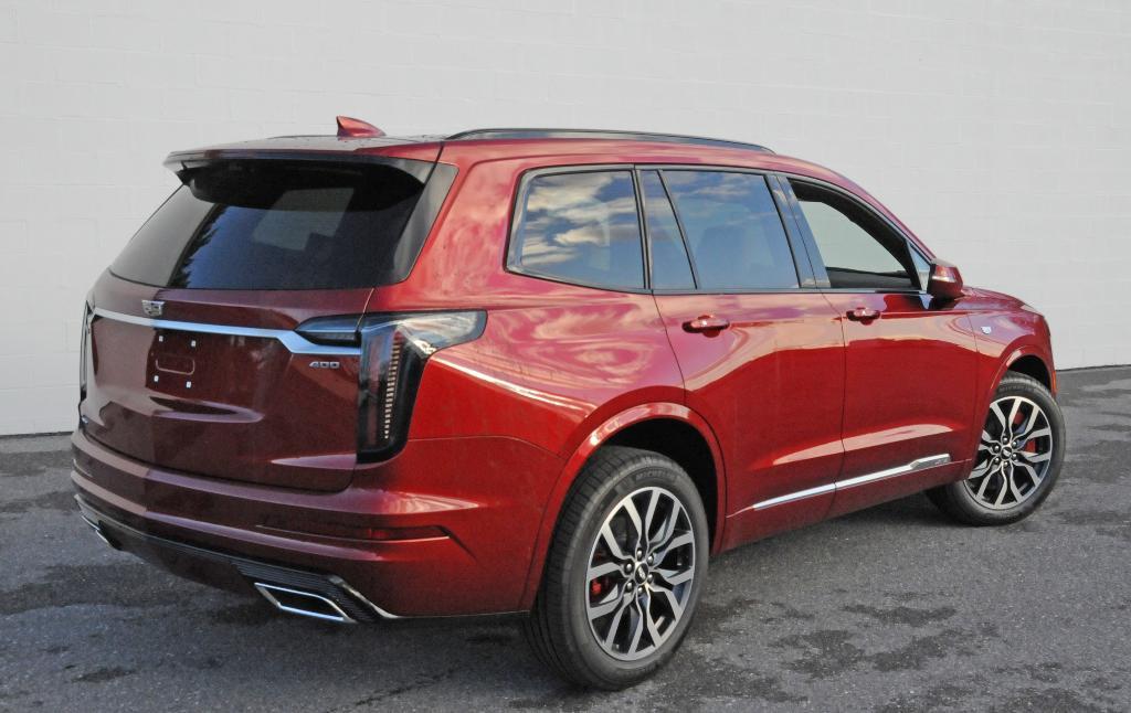 new 2025 Cadillac XT6 car, priced at $66,880