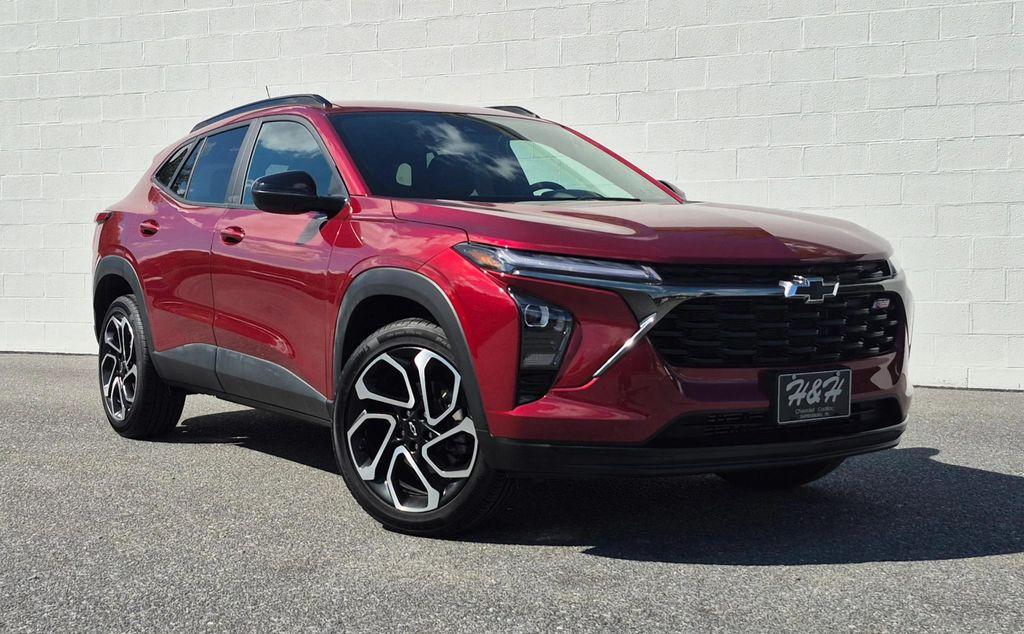 used 2025 Chevrolet Trax car, priced at $22,985