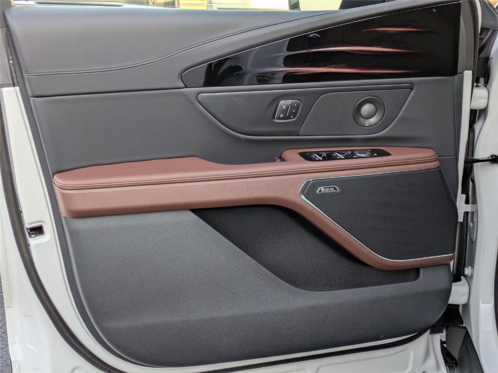 new 2026 Lincoln Nautilus car, priced at $70,726