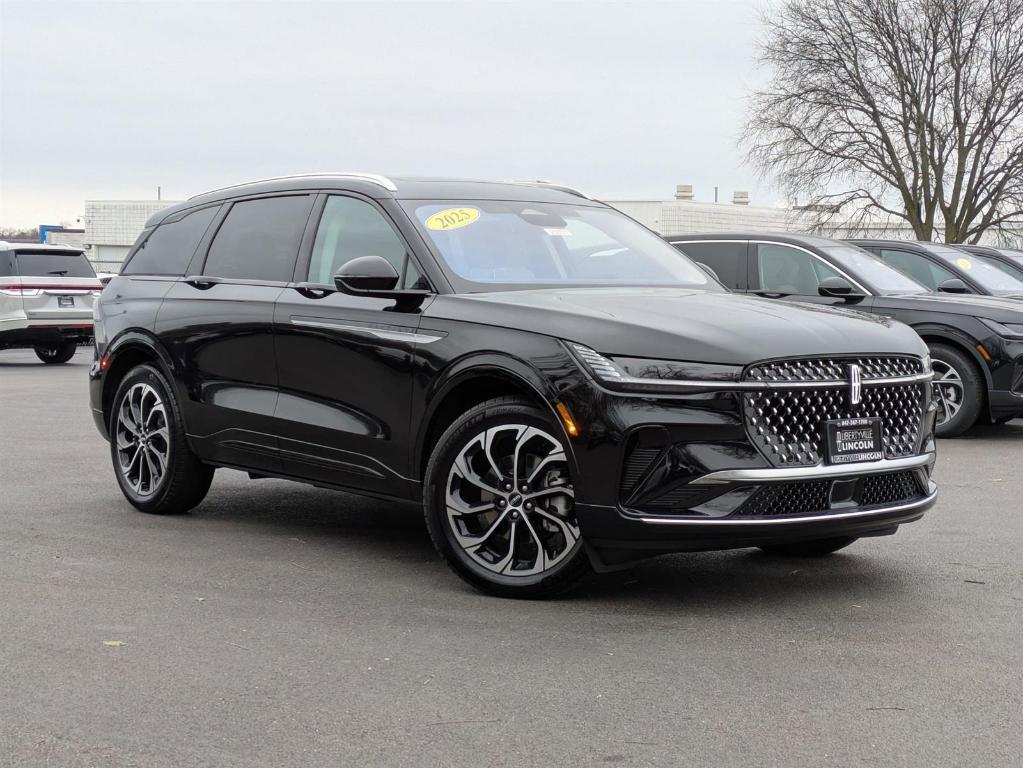 new 2025 Lincoln Nautilus car, priced at $62,519