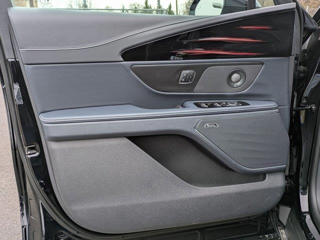 new 2025 Lincoln Nautilus car, priced at $63,472
