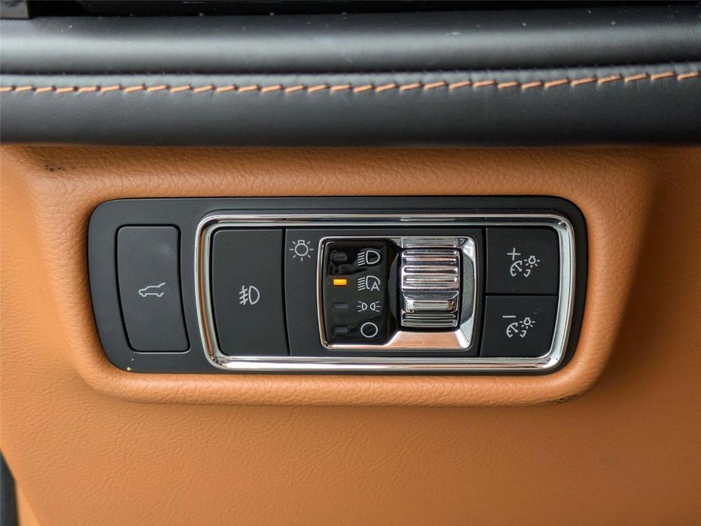 used 2023 Lincoln Aviator car, priced at $53,997