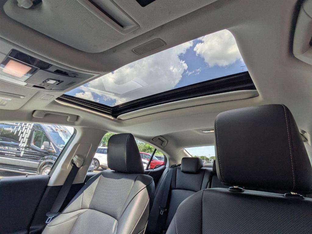 used 2021 Lexus ES 300h car, priced at $35,290