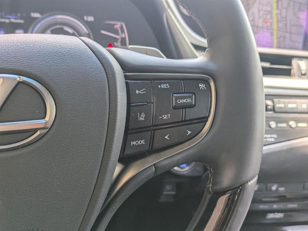 used 2021 Lexus ES 300h car, priced at $35,290