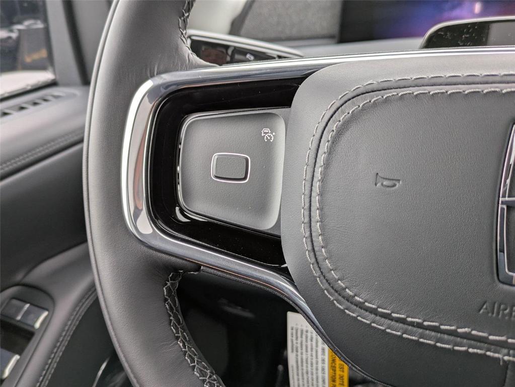 new 2025 Lincoln Navigator L car, priced at $103,635