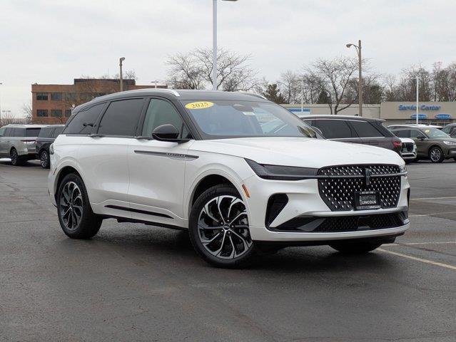 new 2025 Lincoln Nautilus car, priced at $63,850