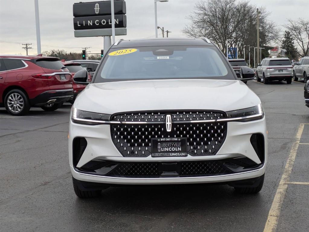 new 2025 Lincoln Nautilus car, priced at $62,850