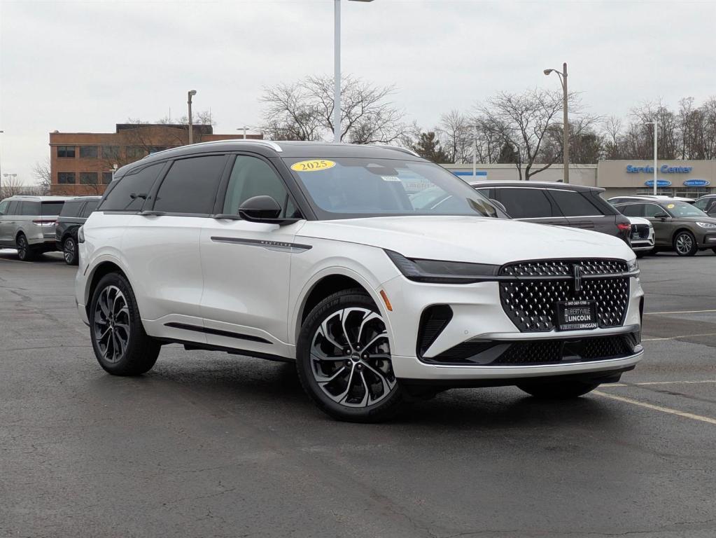 new 2025 Lincoln Nautilus car, priced at $62,850