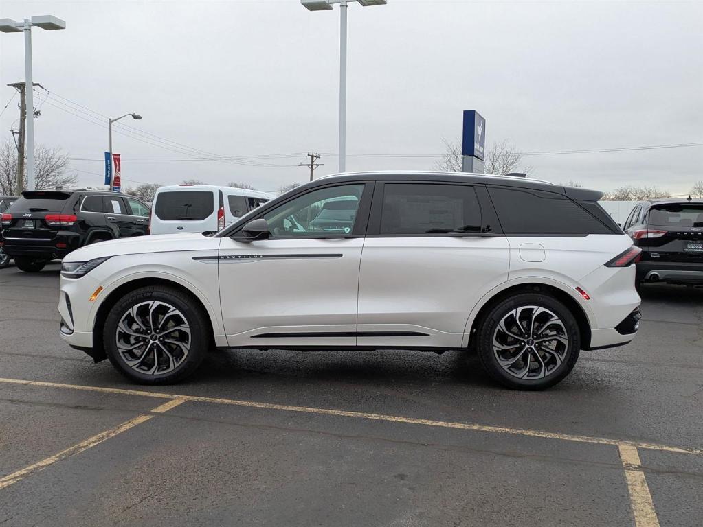 new 2025 Lincoln Nautilus car, priced at $62,850