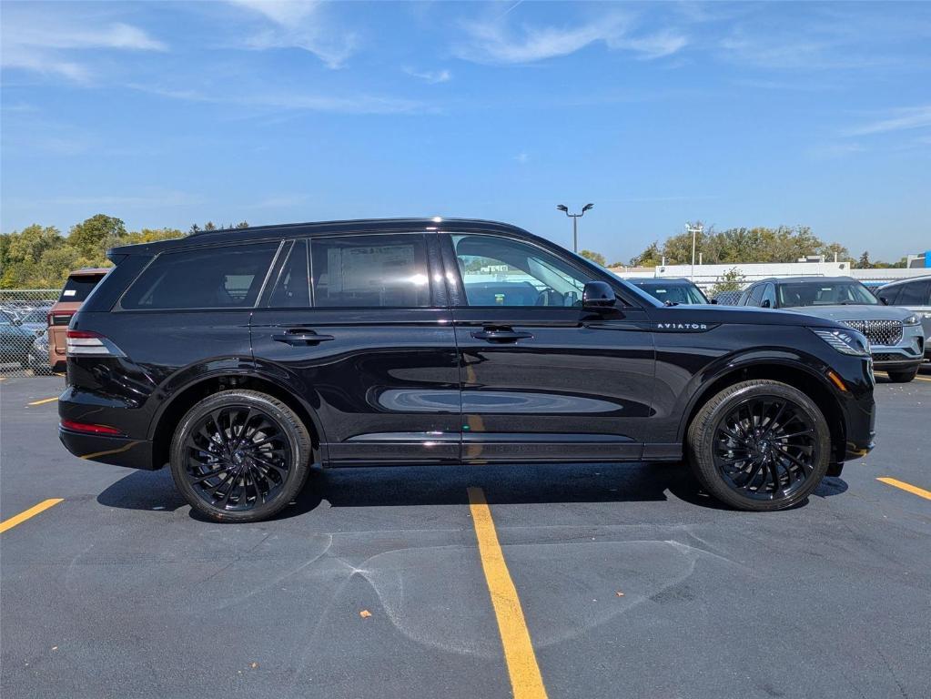 new 2025 Lincoln Aviator car, priced at $72,182