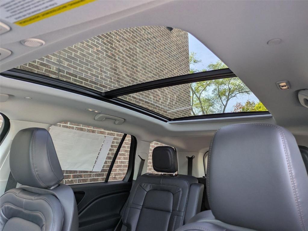 new 2025 Lincoln Aviator car, priced at $72,182