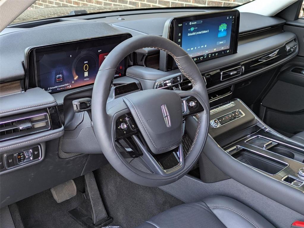 new 2025 Lincoln Aviator car, priced at $72,182