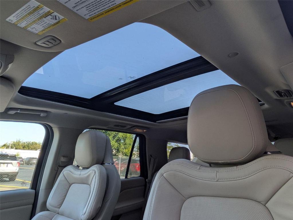 used 2020 Lincoln Navigator car, priced at $45,875