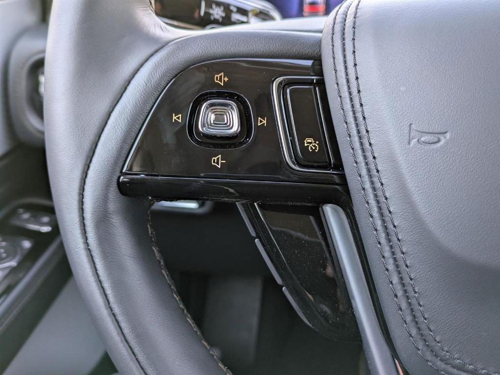 new 2025 Lincoln Aviator car, priced at $76,558