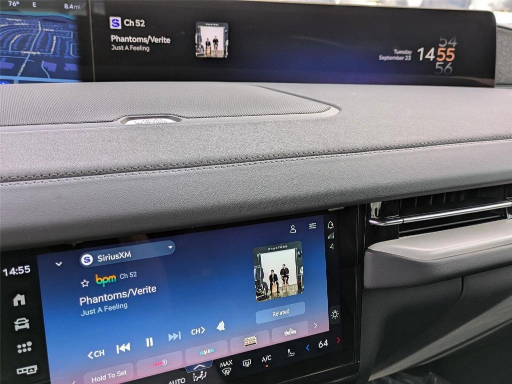 new 2025 Lincoln Navigator car, priced at $106,625