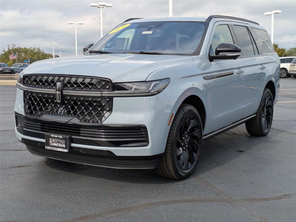 new 2025 Lincoln Navigator car, priced at $106,625