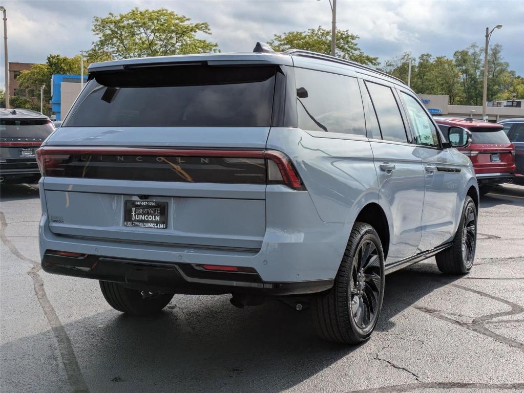 new 2025 Lincoln Navigator car, priced at $106,625